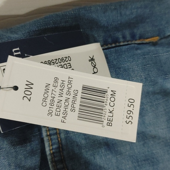 Crown and Ivy plus size shorts. Women's size 20W - Picture 4 of 5